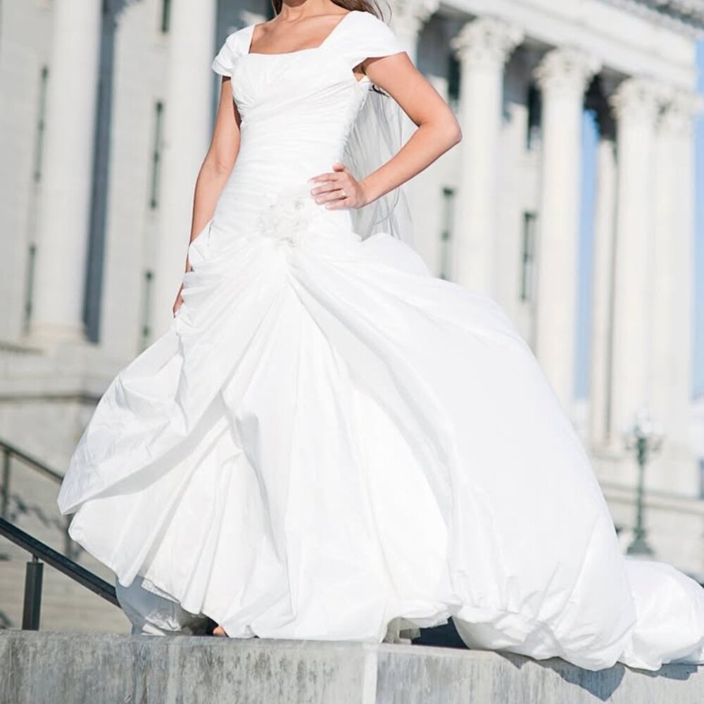 Gorgeous wedding gown